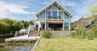 Link to Luxury Holiday Homes page